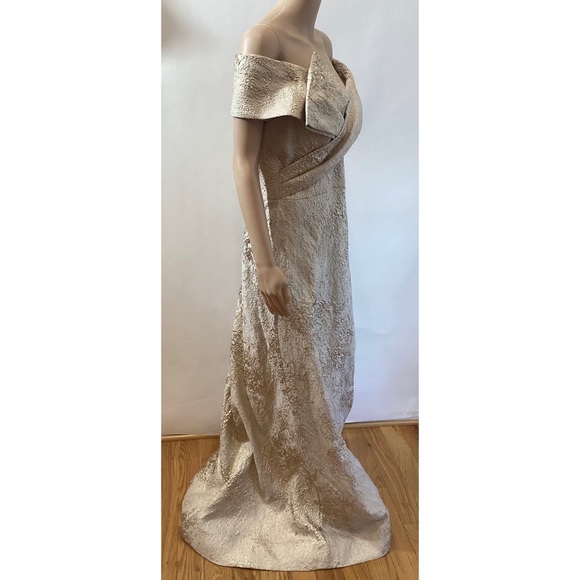TERI JON BY RICKIE FREEMAN OFF THE SHOULDER GOWN - Picture 4 of 9